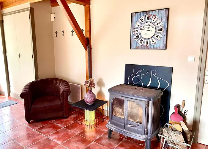 Aux Agapanthes, Maison De De Charme Avec Piscine Charente Maritime Aumagne