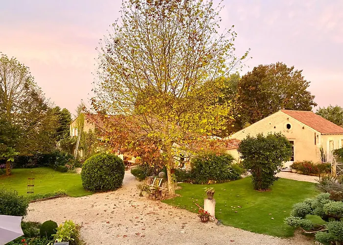 Lejlighed Aux Agapanthes, Maison De De Charme Avec Piscine Charente Maritime *